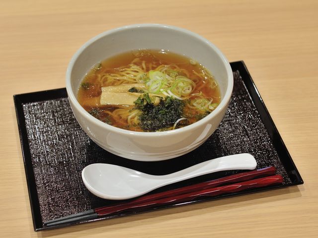 夜食にピッタリの夜鳴きそば!毎日21:30〜23:00無料提供しています_天然温泉 夕霧の湯 ドーミーインPREMIUMなんば