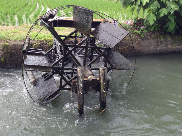 倉敷市内では唯一の水車のある田園風景が広がります。_倉敷グリーンファーム