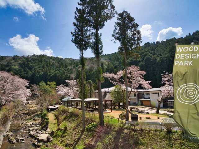 大自然の中でアウトドアを満喫!川遊びもできますよ。_ウッドデザインパーク岡崎
