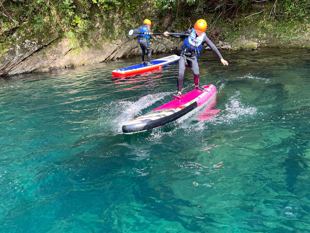SUP^ ^落ちても楽しい体感トレーニング?ゆったりと水上散歩で非日常体験!_三波商店