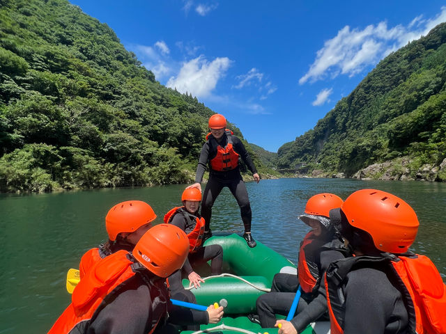 五ヶ瀬川槙峰ラフティング!飛び込んだり、泳いだり、ハラハラドキドキadventure! 小学生から参加可能^ ^_三波商店