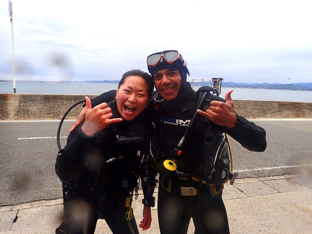 外国の方も白浜で初ダイビング♪_BLUE∞LIFE