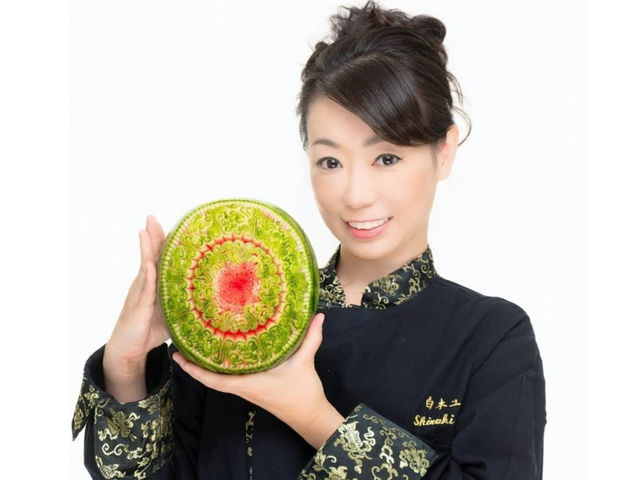 カービングアトリエSHIRAKI 主宰
日本国際美食藝術協会 日本支部会長
カービングレッスン
フルーツカッティングレッスン
手作り石鹸レッスン
_カービングアトリエSHIRAKI