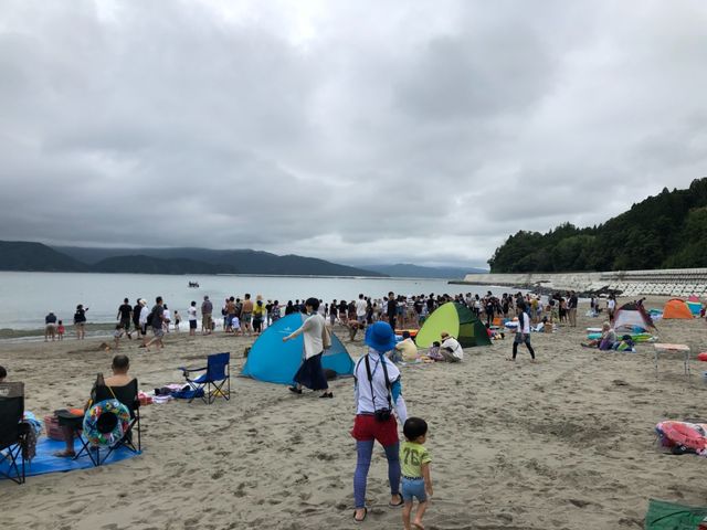 夏には海水浴場もオープン。海開き期間中は更衣室・シャワーがご利用できます。_白浜ビーチパーク