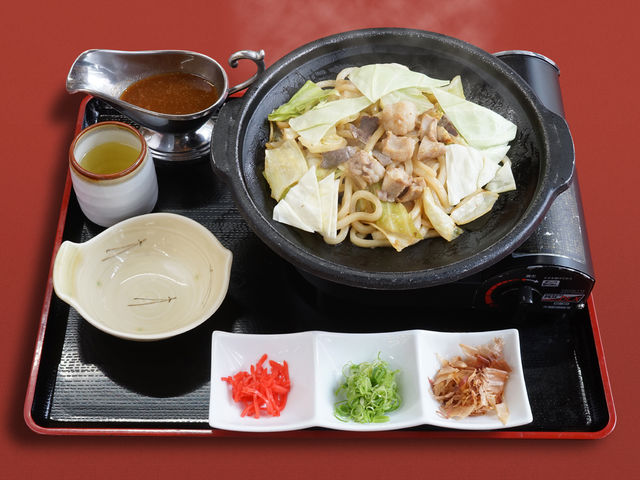作州名物ホルモンうどん_西の屋グループ 美作店