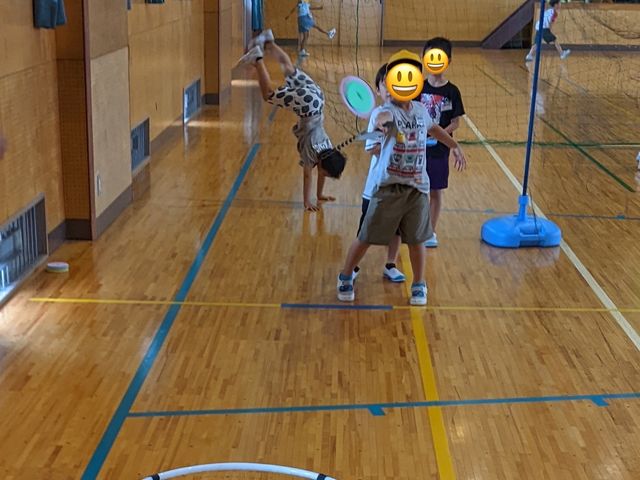 こちらは小学校での体験会写真です。(別ルール)_スロアーディスク体験