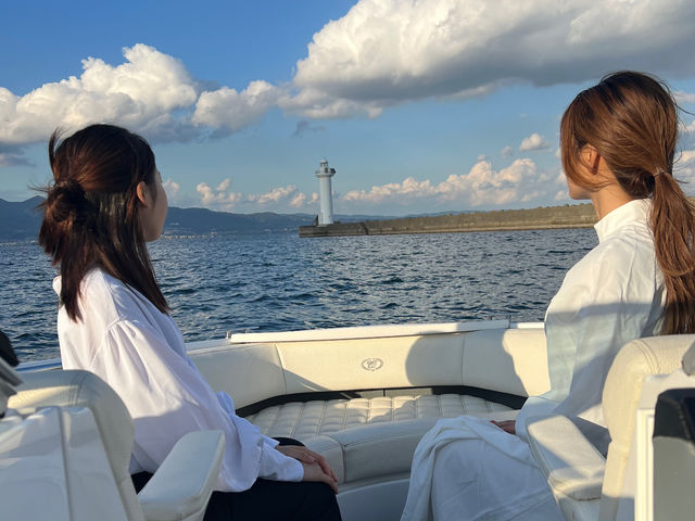 普段近場で見ることのない灯台やサンフラワーを海から眺めれます♪_Bac wave of beppu