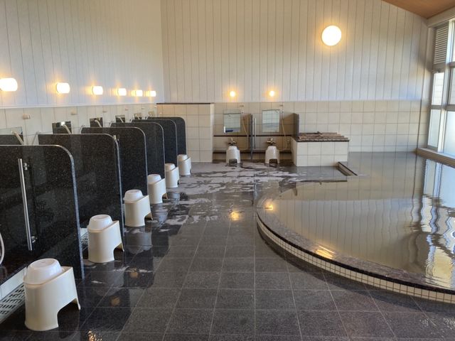 ふれあい館大浴場_塩の湯温泉