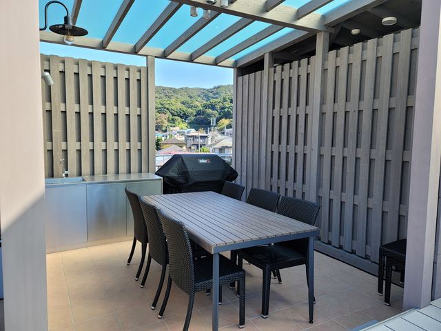 BBQ pitA_Roof BBQ-Park Ito