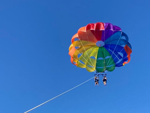 2人〜3人同時にフライト可能_父島パラセール