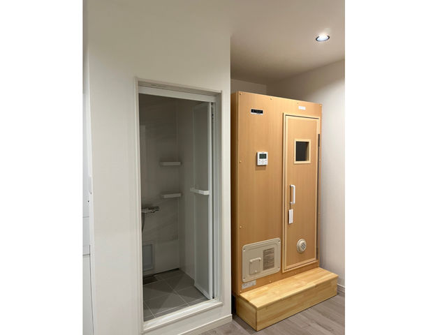 シャワー完備のナノミストサウナ_moteher erath +cafe