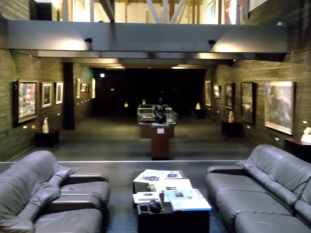 展示室(中央)_伊東近代美術館