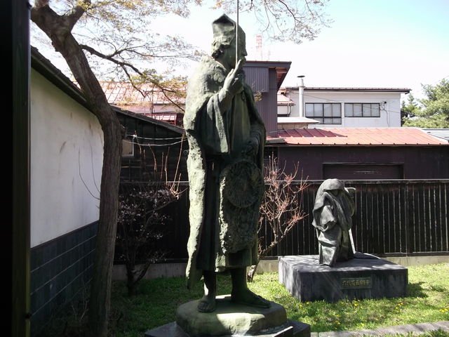 中庭 平櫛田中彫刻_伊東近代美術館