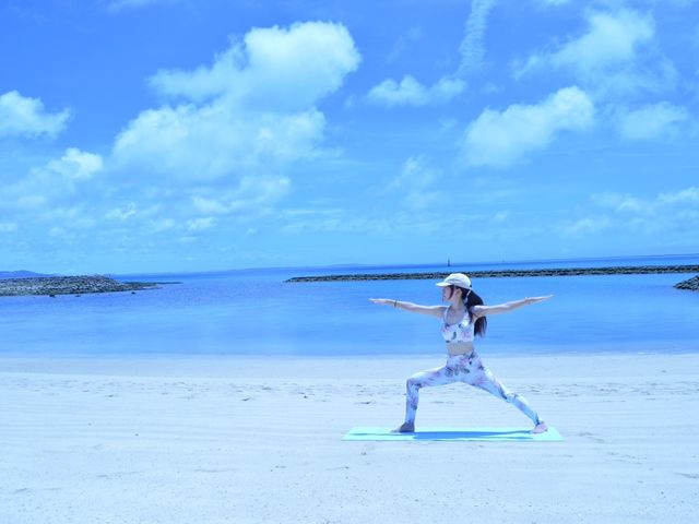 沖縄本島南部南城市のローカルビーチでヨガ体験♪_BeChill OKINAWA