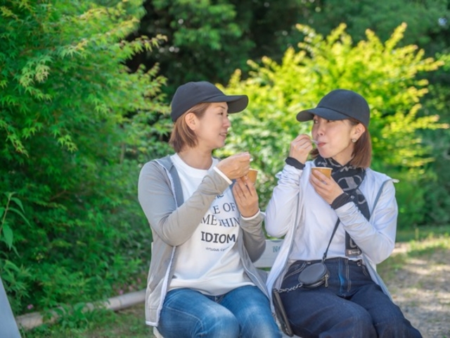 ジェラードを食べながら人休憩♪_MOMONA Peach Farm