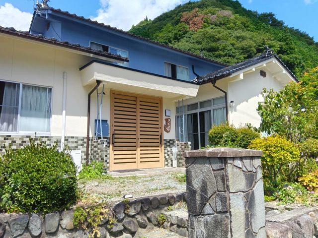 トイレや着替えはゲストハウスをご利用ください♪_さくら家