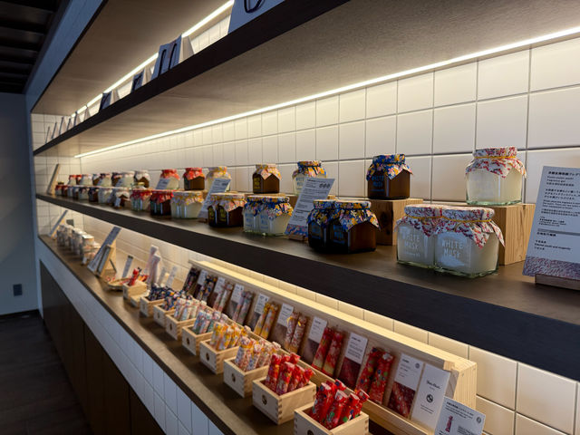 ルームフレグランスも並びます_John's Blend 京都錦市場店