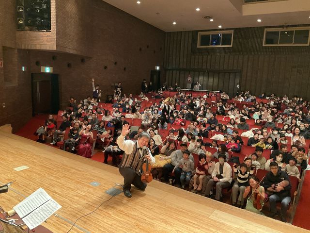 ホール_市立中央市民センター・アンフィニシアター福岡