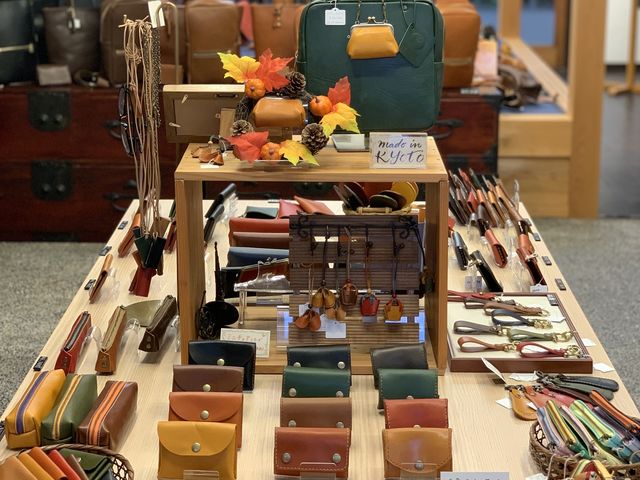 京都山本製革店 平安神宮店