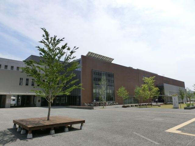 パトナ外観_アンフィニシアター宮城野区文化センター