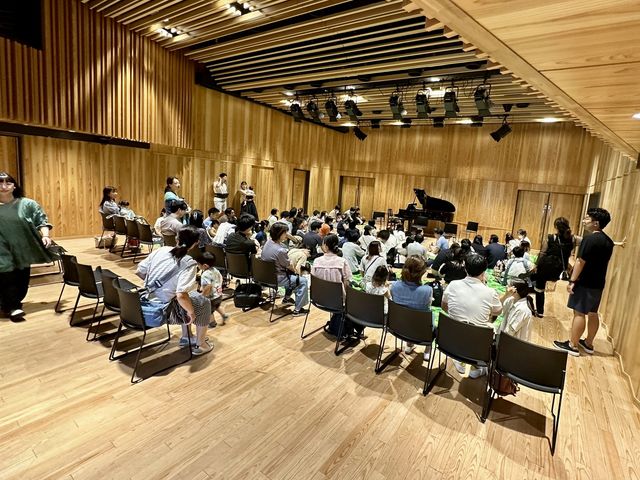 小ホール_アンフィニシアターとしま区民センター