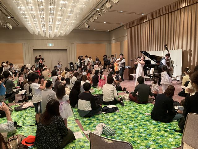 シート席でリラックスしてお楽しみいただけます_さいたま市文化センター・アンフィニシアター浦和