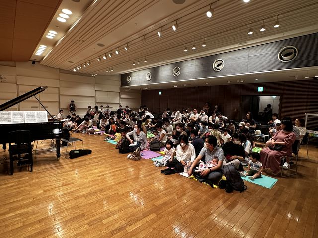 リラックスできるシート席もあります_ミューザ川崎・アンフィニシアター神奈川