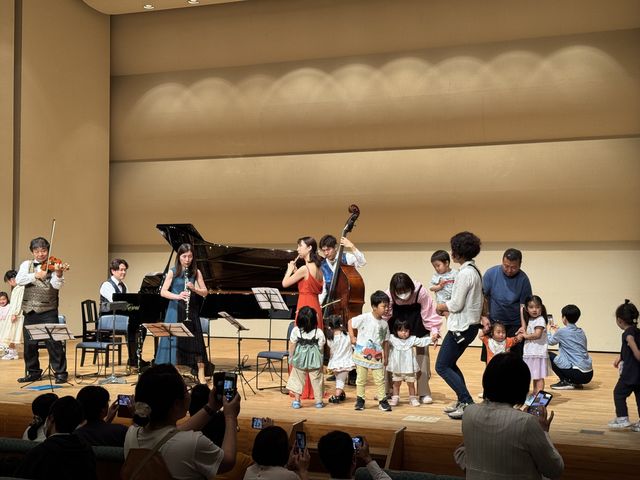 演奏している楽器を近くで見てみよう!_ロゼシアター・アンフィニシアター富士