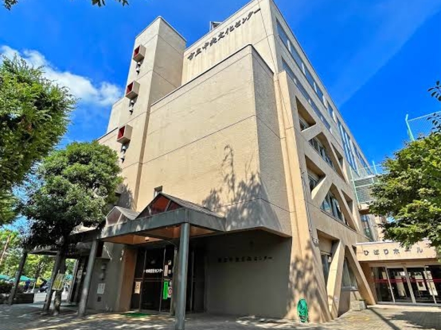 外観_ひばりホール・アンフィニシアター東京府中