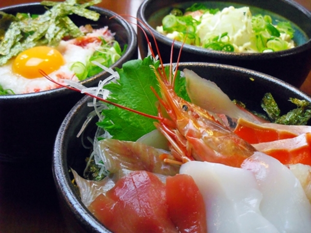 山陰日本海 漁師小屋の写真1