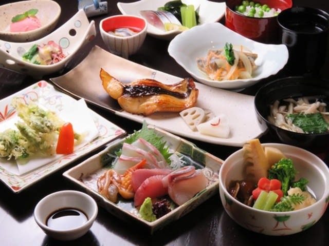 季節料理 どちらいかの写真1