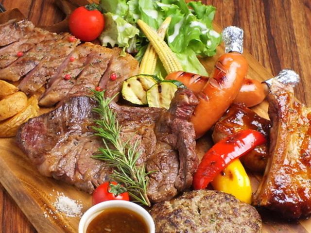 Laugh casual wine dining ラフ カジュアル ワイン ダイニングの写真1