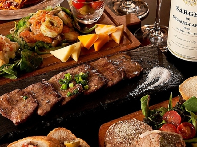 牛タン&ワインバル SHITAN Sの写真1