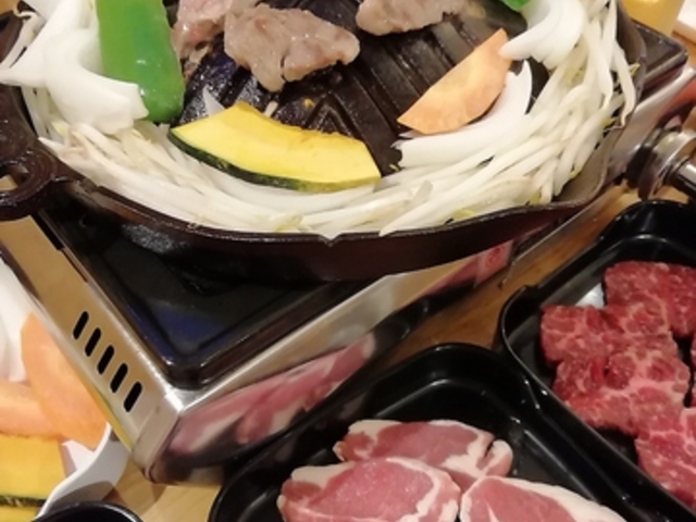 焼肉 ジンギスカン いなり屋 蕨駅東口店の写真1