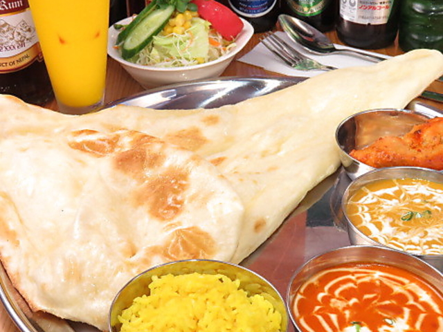 本格インド ネパール料理食堂 マウントフジ日下本店の写真1