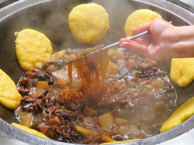 三剣客中華バーベキュー 串焼き&中国東北郷土料理の写真1