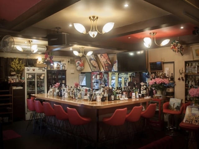 カラオケダイニング ルナの写真1