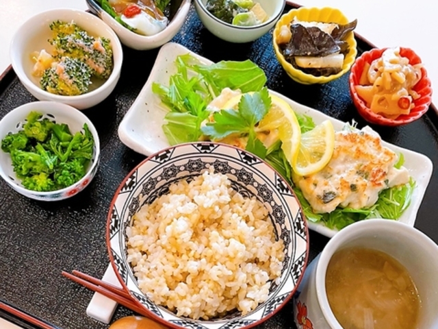 和薬膳料理と珈琲の店 プーラビエの写真1