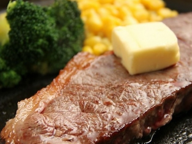 ステーキ&ハンバーグ。ばらてぃえの写真1