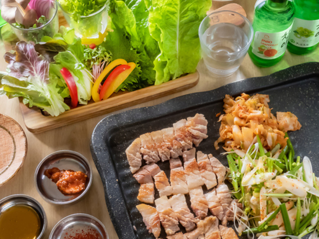 韓国酒場 岡山本町 NOWAの写真1