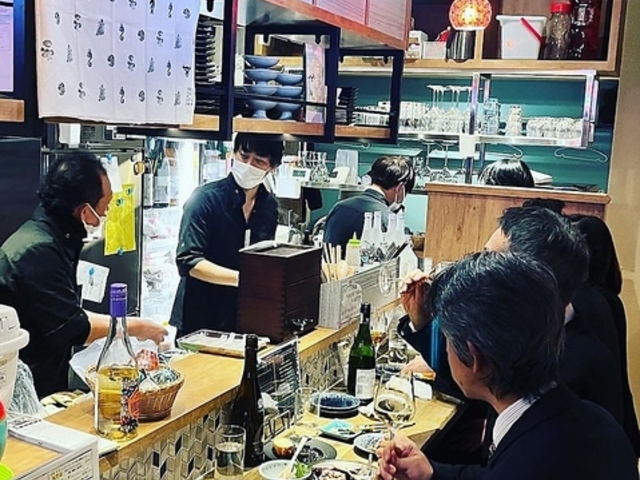 ワインと日本酒 ニューあらばしり 門前仲町の写真1