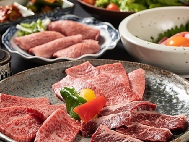 京焼肉 にしき 久御山店の写真1