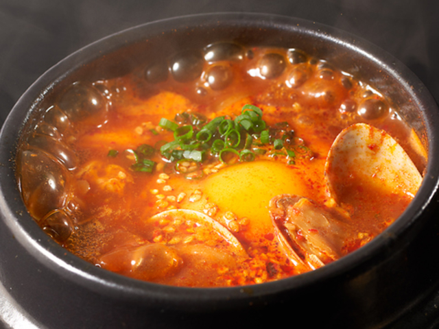 韓国料理 韓激 高松店の写真1