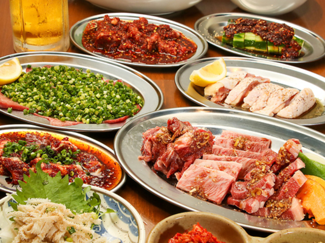 大衆焼肉 辛辛亭の写真1
