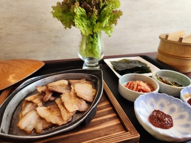 本場韓国料理 MariChanの写真1