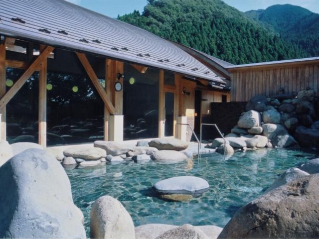 前日光つつじの湯交流館