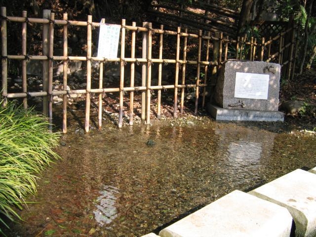 ママ下湧水公園_青柳段丘とママ下湧水