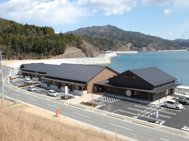 石巻市雄勝観光物産交流館「おがつ・たなこや」
