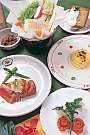 彩りもカラフルで食欲をそそる料理の数々
