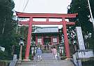 紀元前90年に創立された「武蔵御獄神」。国宝もある